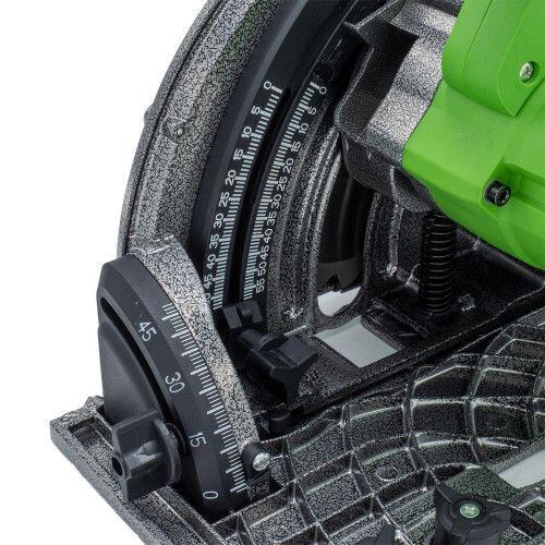 Nastavení hloubky a sklonu řezu u ponorné pily Procraft KR2100 Nastavení hloubky a sklonu řezu u ponorné pily Procraft KR2100